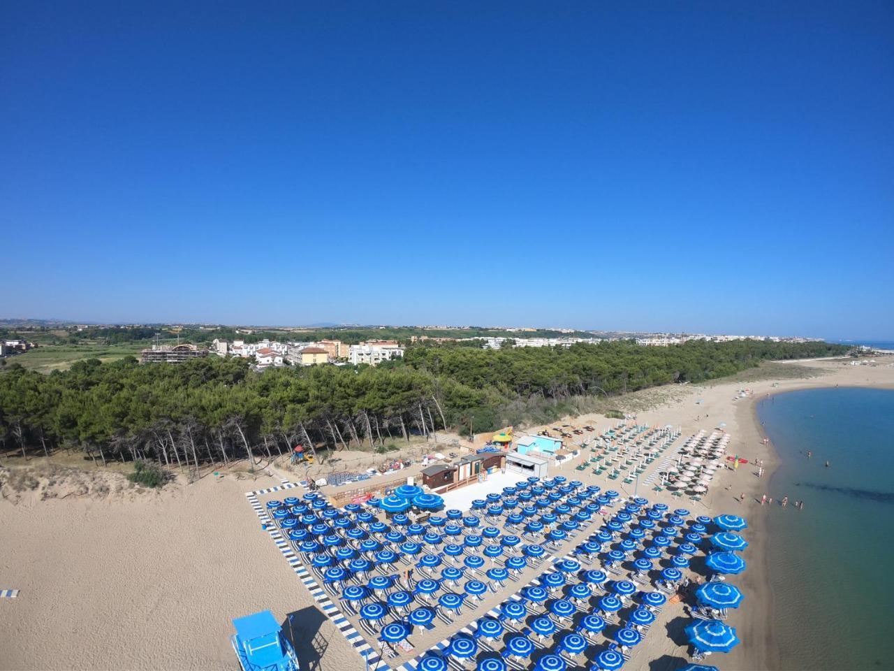 Aloha Park Hotel Campomarino  Buitenkant foto